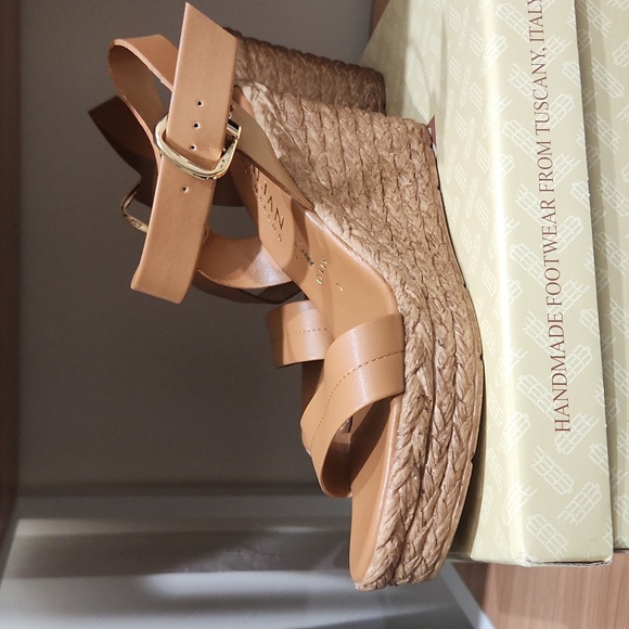 Italian shoe makers platform brown sandal size 7. NEW WITH BOX - Picture 3 of 9